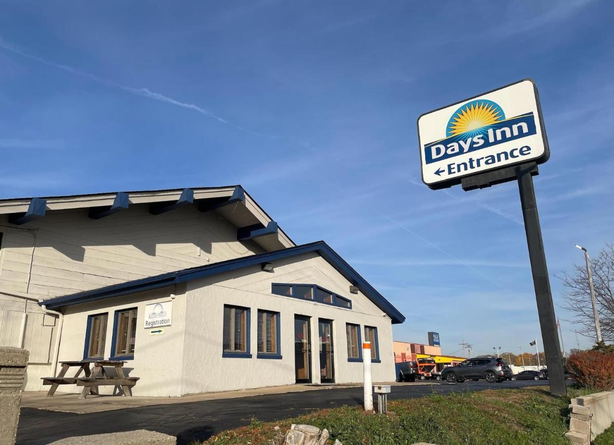 Days Inn By Wyndham West Allis/Milwaukee Zewnętrze zdjęcie